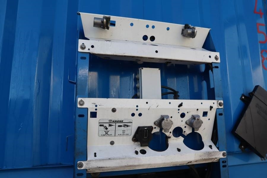 Krone SD Dutch Registration, 3-Axle, Lift Axle, Air Susp - مقطورة ستارة جانبية: صورة 4 Krone SD Dutch Registration, 3-Axle, Lift Axle, Air Susp - مقطورة ستارة جانبية: صورة 4