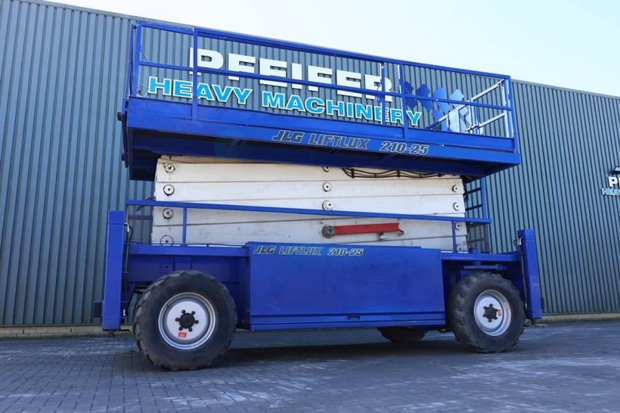 Liftlux SL210-25D4WDS/P Diesel, Hydraulic Deck Extension, - رافعة هيدروليكية مقصية: صورة 1 Liftlux SL210-25D4WDS/P Diesel, Hydraulic Deck Extension, - رافعة هيدروليكية مقصية: صورة 1