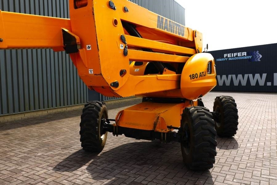 شاحنة ذراع مفصلي Manitou 180ATJ Diesel, 4x4x4 Drive, 18.2m Working Height,: صورة 9