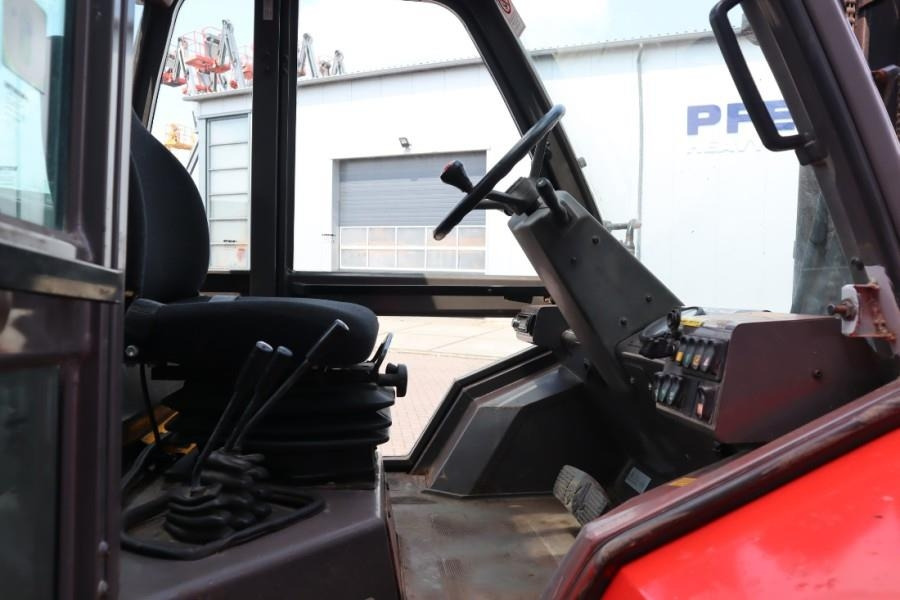 Manitou M30-4 Diesel, 4x4 Drive, 3t Capacity, Triplex Mast - رافعة شوكية للأرض الوعرة: صورة 3 Manitou M30-4 Diesel, 4x4 Drive, 3t Capacity, Triplex Mast - رافعة شوكية للأرض الوعرة: صورة 3