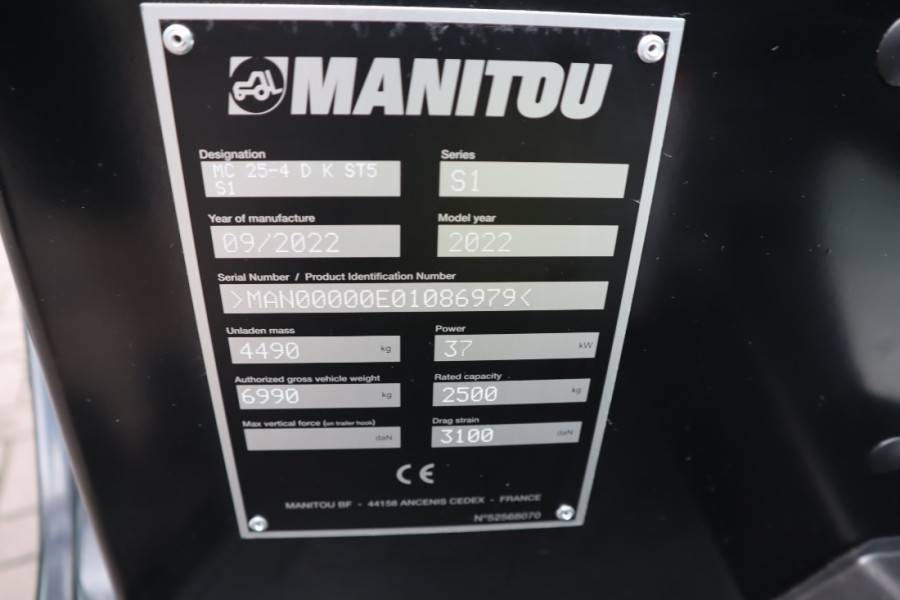 Manitou MC25-4 Valid Inspection, *Guarantee, Diesel, 4x4 D - رافعة شوكية للأرض الوعرة: صورة 5 Manitou MC25-4 Valid Inspection, *Guarantee, Diesel, 4x4 D - رافعة شوكية للأرض الوعرة: صورة 5