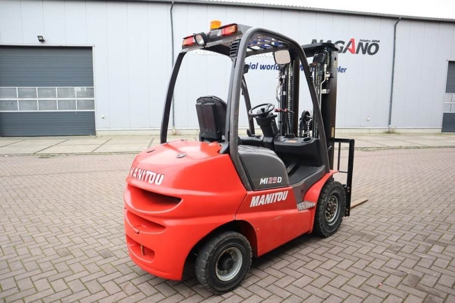 Manitou MI25D Valid inspection, *Guarantee! Diesel, 4x2 Dr - رافعة شوكية ديزل: صورة 2 Manitou MI25D Valid inspection, *Guarantee! Diesel, 4x2 Dr - رافعة شوكية ديزل: صورة 2