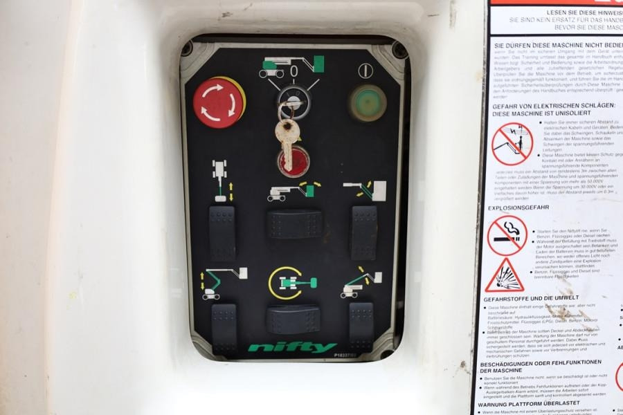 Niftylift HR17NE Electric, 17m Working Height, 9.7m Reach, 2 - شاحنة ذراع مفصلي: صورة 4 Niftylift HR17NE Electric, 17m Working Height, 9.7m Reach, 2 - شاحنة ذراع مفصلي: صورة 4