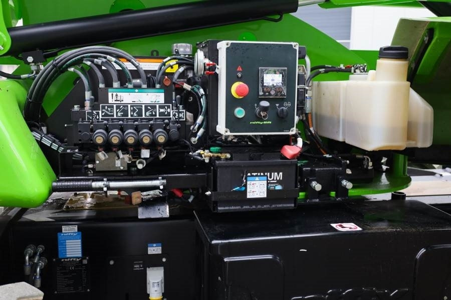 Niftylift HR21 HYBRIDE 4x4 MK2 Hybride, 4x4 Drive, 21m Worki - شاحنة ذراع مفصلي: صورة 5 Niftylift HR21 HYBRIDE 4x4 MK2 Hybride, 4x4 Drive, 21m Worki - شاحنة ذراع مفصلي: صورة 5