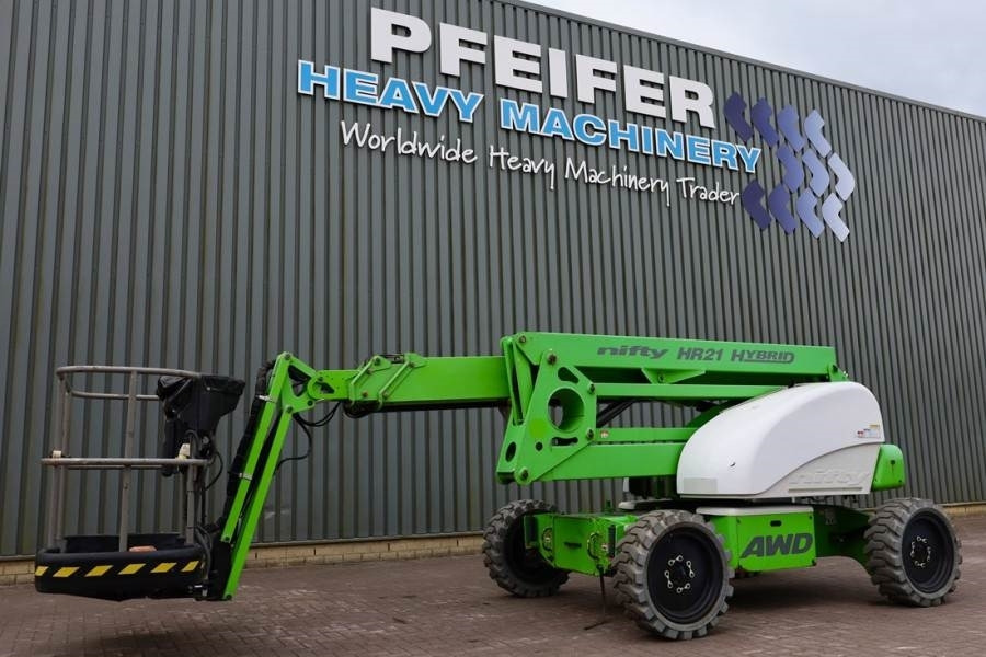 Niftylift HR21 HYBRIDE Hybrid, 4x4 Drive, 21m Working Height - شاحنة ذراع مفصلي: صورة 1 Niftylift HR21 HYBRIDE Hybrid, 4x4 Drive, 21m Working Height - شاحنة ذراع مفصلي: صورة 1