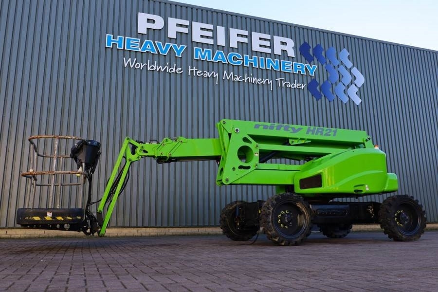 Niftylift HR21D 4x4 MK2 Diesel, 4x4 Drive, 21m Working Heigh - شاحنة ذراع مفصلي: صورة 1 Niftylift HR21D 4x4 MK2 Diesel, 4x4 Drive, 21m Working Heigh - شاحنة ذراع مفصلي: صورة 1
