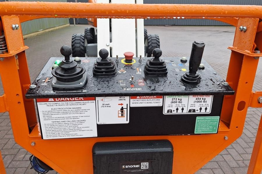 Snorkel 660SJ Valid Inspection, *Guarantee! CE, Diesel, 4x - رافعة سلة تلسكوبية: صورة 4 Snorkel 660SJ Valid Inspection, *Guarantee! CE, Diesel, 4x - رافعة سلة تلسكوبية: صورة 4