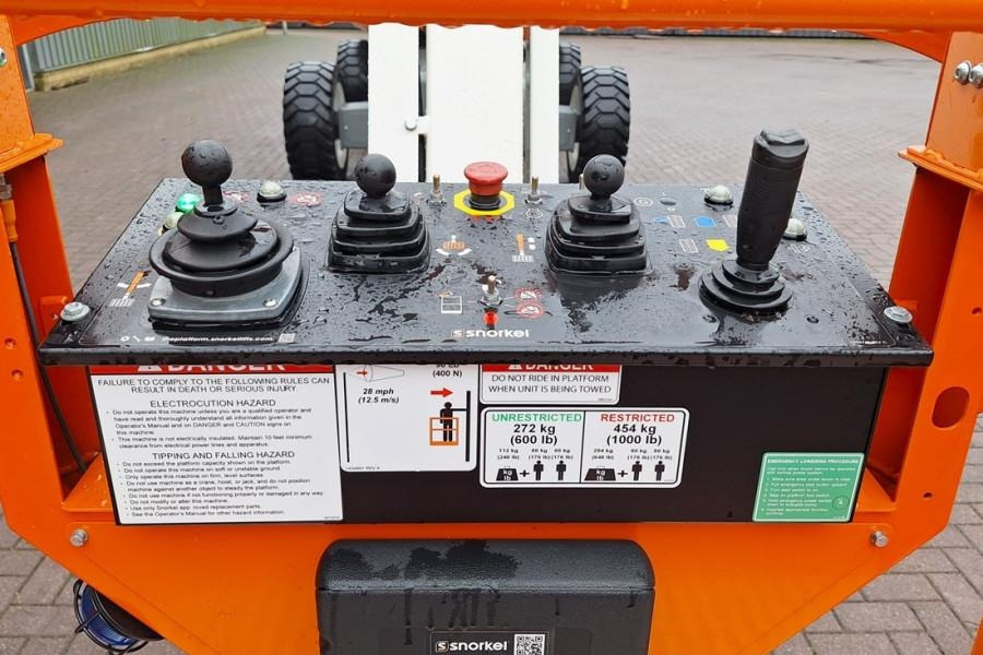 Snorkel 660SJ Valid Inspection, *Guarantee! CE, Diesel, 4x - رافعة سلة تلسكوبية: صورة 5 Snorkel 660SJ Valid Inspection, *Guarantee! CE, Diesel, 4x - رافعة سلة تلسكوبية: صورة 5