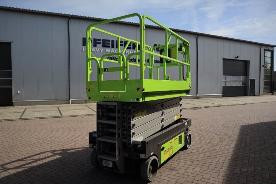 Zoomlion ZS1012DC Valid Iinspection, *Guarantee! 11.8m Work - رافعة هيدروليكية مقصية: صورة 5 Zoomlion ZS1012DC Valid Iinspection, *Guarantee! 11.8m Work - رافعة هيدروليكية مقصية: صورة 5