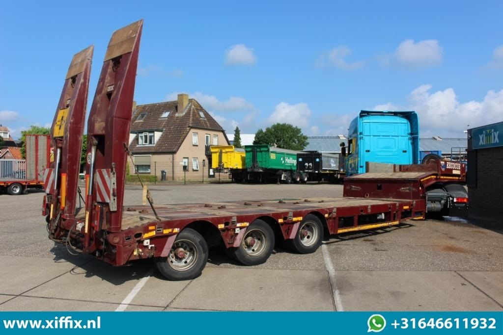 Faymonville 3-ass. Uitschuifbare semi dieplader met hydr. Kleppen / 3x gestuurd - عربة منخفضة مسطحة نصف مقطورة: صورة 4 Faymonville 3-ass. Uitschuifbare semi dieplader met hydr. Kleppen / 3x gestuurd - عربة منخفضة مسطحة نصف مقطورة: صورة 4