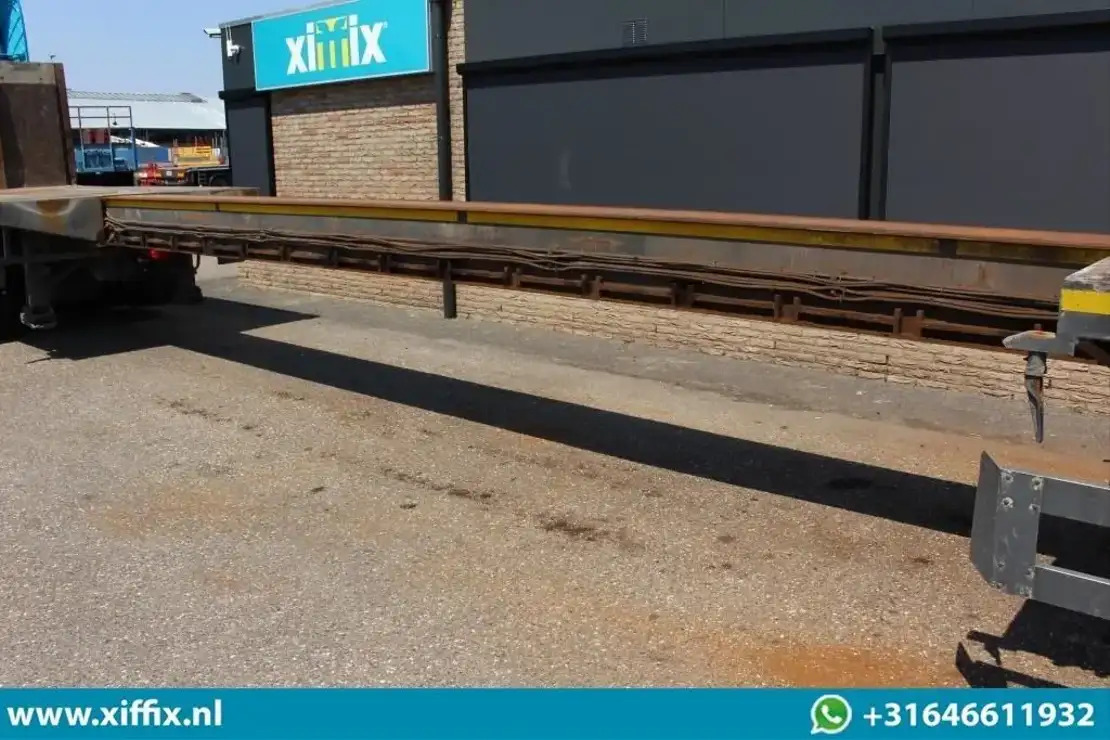 Meusburger 3-ass. Vlakke uitschuifbare oplegger / 2x gestuurd / 13819 - نصف مقطورة مسطحة: صورة 4 Meusburger 3-ass. Vlakke uitschuifbare oplegger / 2x gestuurd / 13819 - نصف مقطورة مسطحة: صورة 4