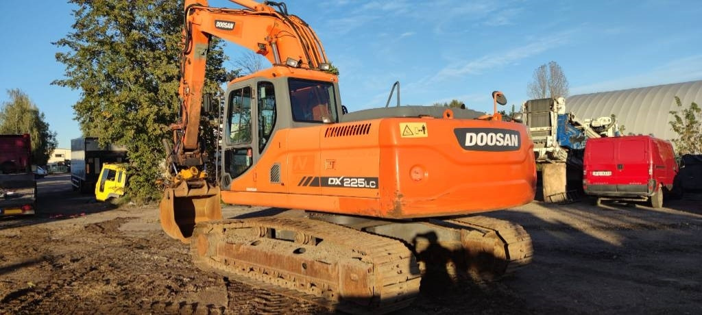 Doosan 225 LC - حفار زحاف: صورة 2 Doosan 225 LC - حفار زحاف: صورة 2