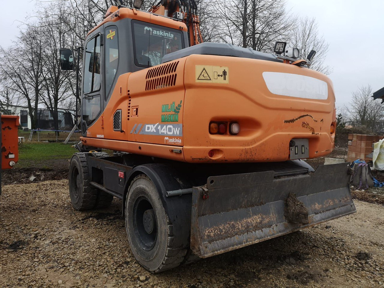 Doosan DX 140 - حفارة دولاب: صورة 2 Doosan DX 140 - حفارة دولاب: صورة 2