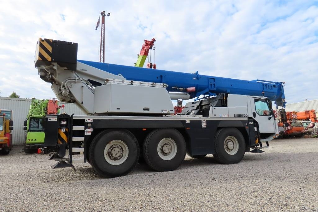 Liebherr LTM 1050-3.1 - رافعة لجميع التضاريس: صورة 3 Liebherr LTM 1050-3.1 - رافعة لجميع التضاريس: صورة 3