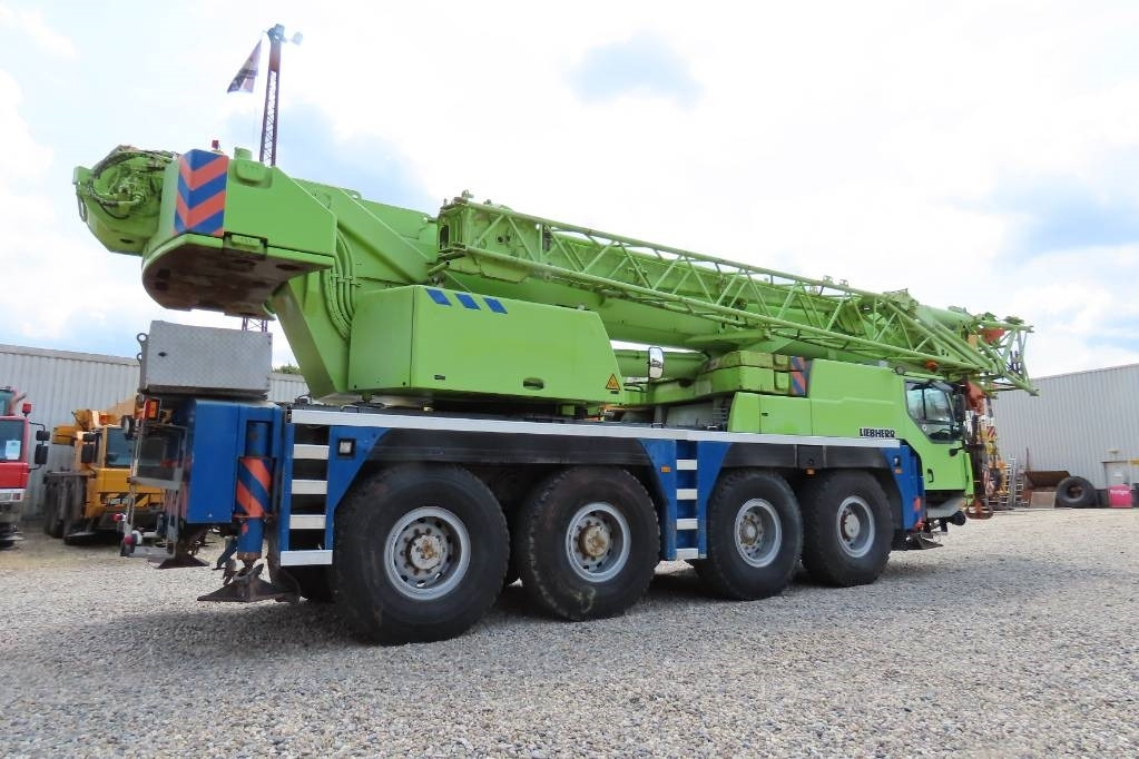 Liebherr LTM 1070-4.1 - رافعة لجميع التضاريس: صورة 3 Liebherr LTM 1070-4.1 - رافعة لجميع التضاريس: صورة 3