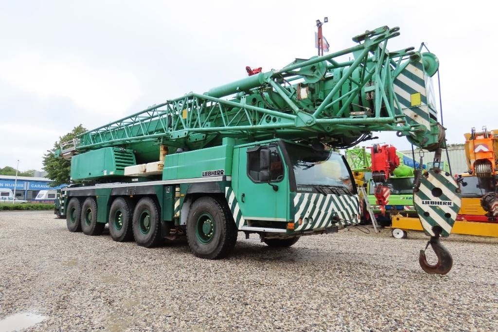 Liebherr LTM 1200-5.1 - رافعة لجميع التضاريس: صورة 2 Liebherr LTM 1200-5.1 - رافعة لجميع التضاريس: صورة 2