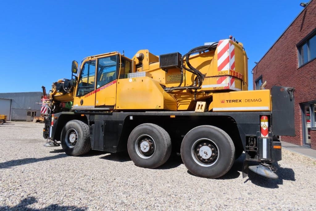 Terex Demag AC 40-1 City - رافعة لجميع التضاريس: صورة 4 Terex Demag AC 40-1 City - رافعة لجميع التضاريس: صورة 4
