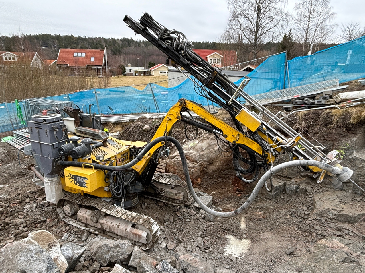 Atlas Copco ROC D3-03 - برج الحفر: صورة 1 Atlas Copco ROC D3-03 - برج الحفر: صورة 1