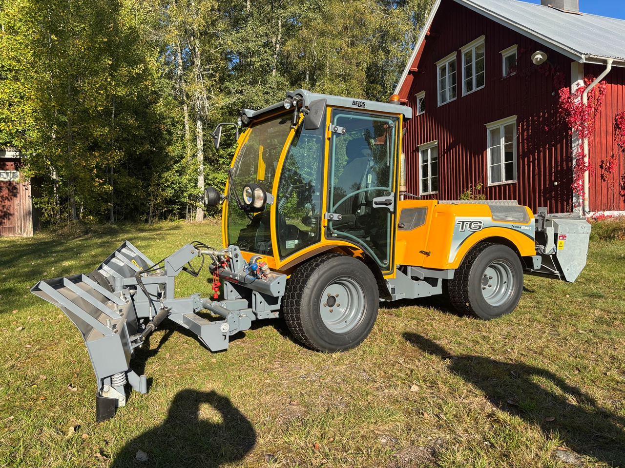 Belos TransGiant - آلية المنفعة/ مركبة خاصة: صورة 1 Belos TransGiant - آلية المنفعة/ مركبة خاصة: صورة 1