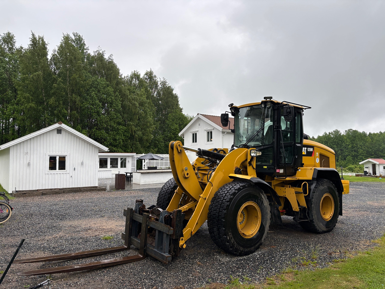 Caterpillar 926M - اللودر بعجل: صورة 1 Caterpillar 926M - اللودر بعجل: صورة 1