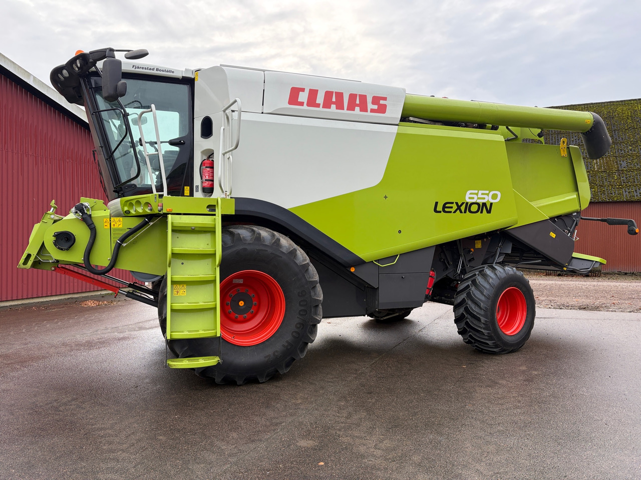 Claas Lexion 650 - حصادة موحَّدة: صورة 1 Claas Lexion 650 - حصادة موحَّدة: صورة 1