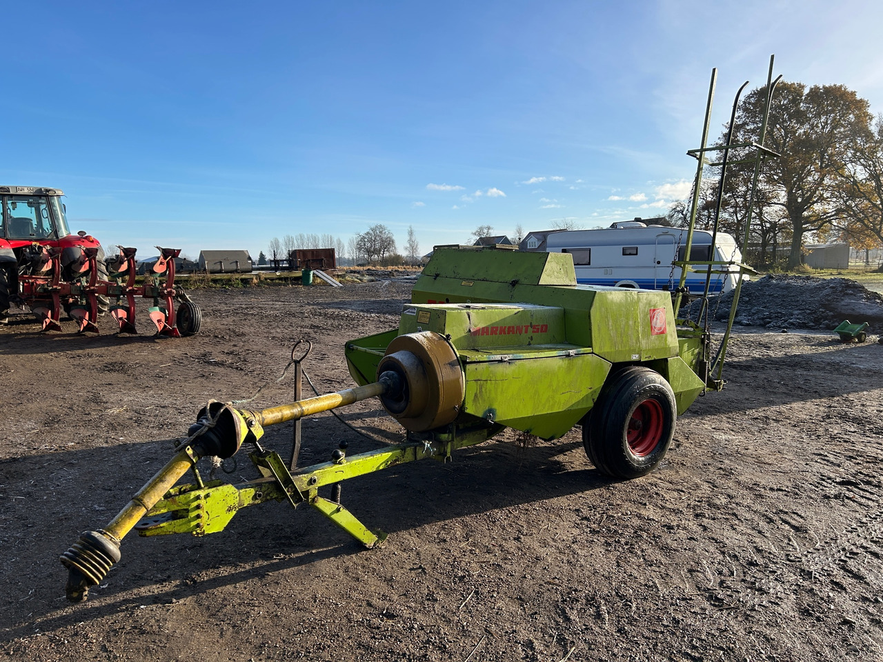 Claas Markant 50 - مكنة: صورة 1 Claas Markant 50 - مكنة: صورة 1