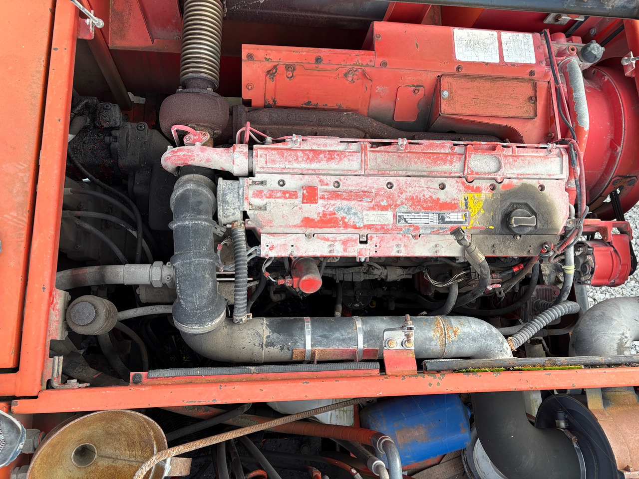 Deutz BF 6 M 1013 - معدات البناء: صورة 1 Deutz BF 6 M 1013 - معدات البناء: صورة 1