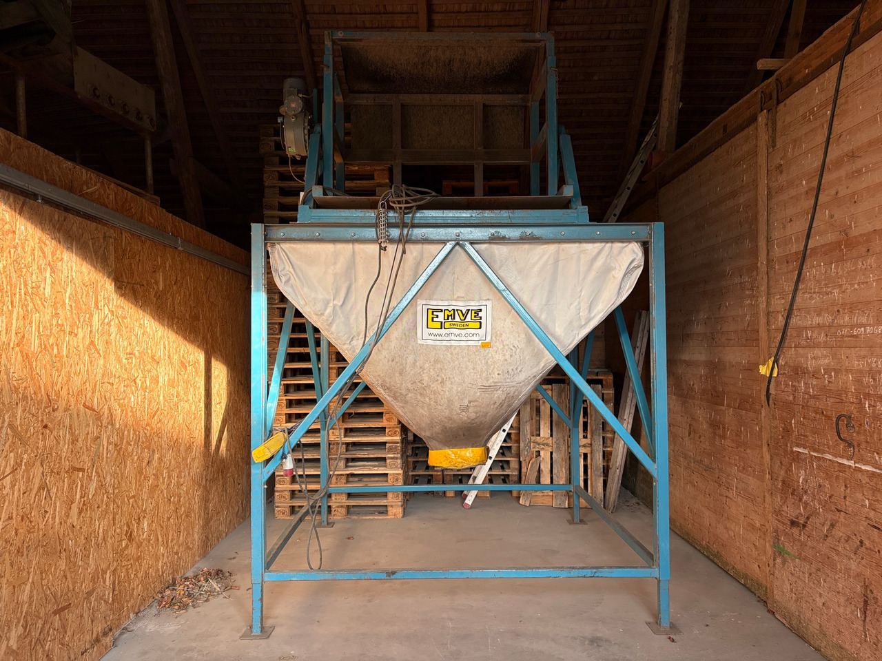 Emve - الآلات الزراعية: صورة 1 Emve - الآلات الزراعية: صورة 1