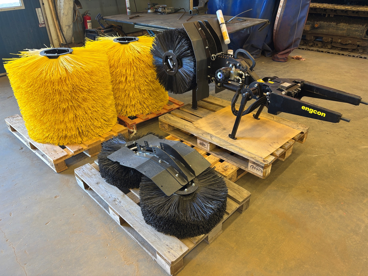 Engcon Sweeper-SWD60 - مكنسة: صورة 1 Engcon Sweeper-SWD60 - مكنسة: صورة 1