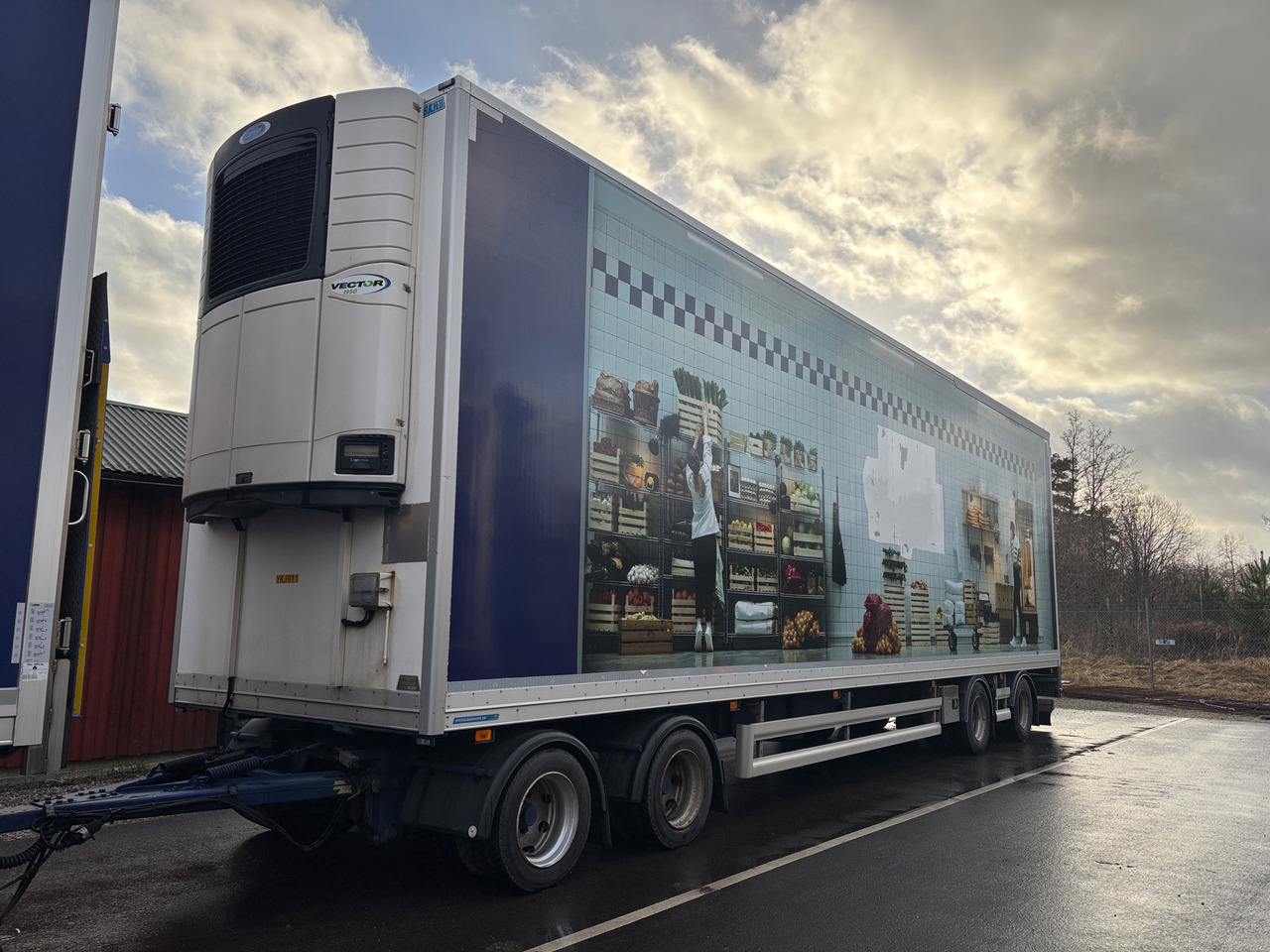 HFR Full Axel trailer - عربة مقطورة: صورة 1 HFR Full Axel trailer - عربة مقطورة: صورة 1