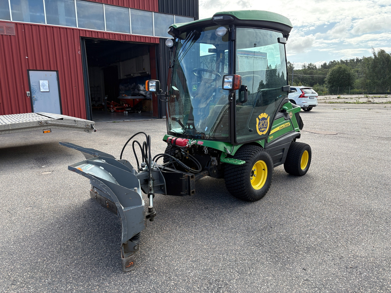 John Deere 1585 - آلية المنفعة/ مركبة خاصة: صورة 1 John Deere 1585 - آلية المنفعة/ مركبة خاصة: صورة 1