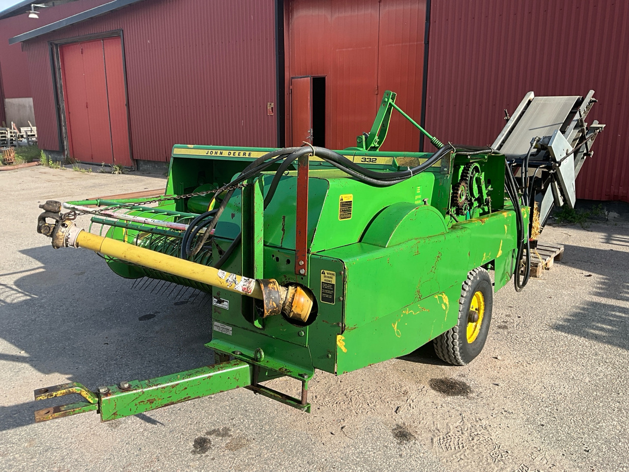 John Deere 332 - مكنة: صورة 1 John Deere 332 - مكنة: صورة 1