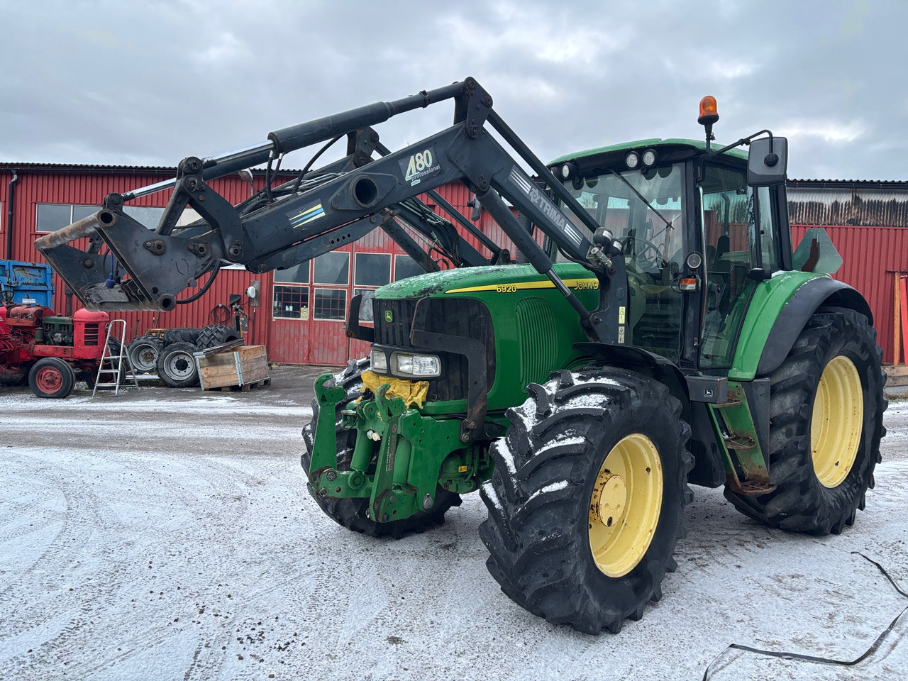 John Deere 6920 - جرار: صورة 1 John Deere 6920 - جرار: صورة 1