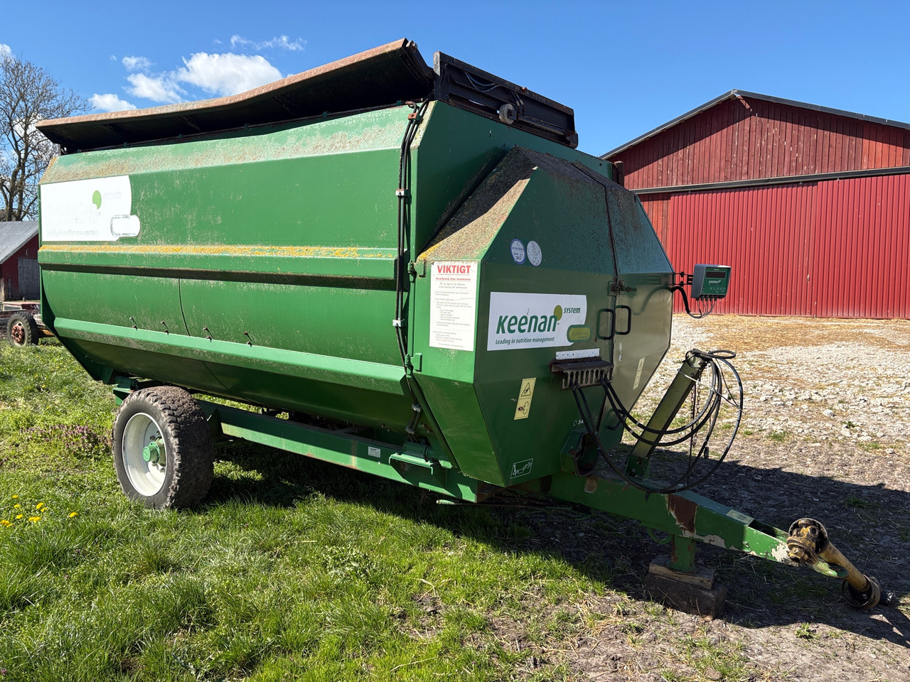 Keenan Klassisk 140 bale handler - معدات الثروة الحيوانية: صورة 1 Keenan Klassisk 140 bale handler - معدات الثروة الحيوانية: صورة 1