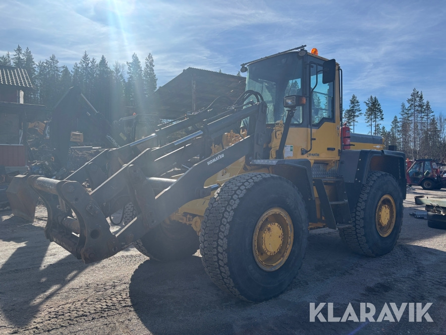 Komatsu WA270PT-3 - اللودر بعجل: صورة 1 Komatsu WA270PT-3 - اللودر بعجل: صورة 1