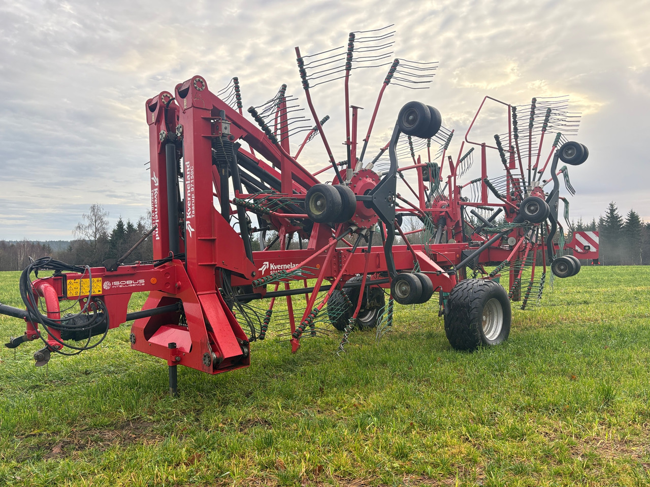 Kverneland 97150C - آلة تيبيس العشب/ آلة جمع العشب: صورة 1 Kverneland 97150C - آلة تيبيس العشب/ آلة جمع العشب: صورة 1