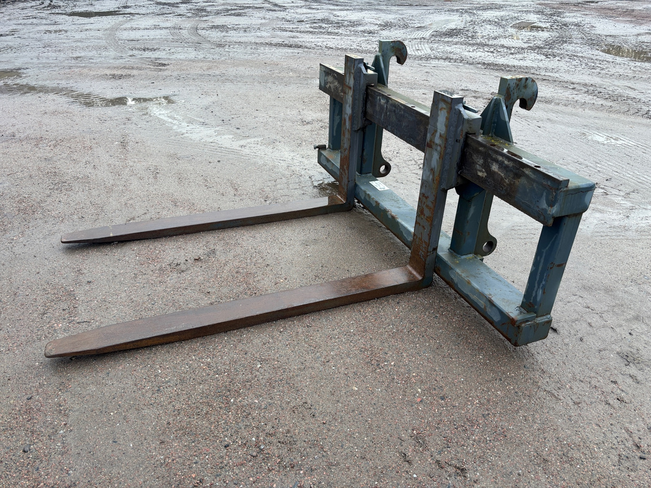 Lötens Smide 5 ton - شوكة - آلات البناء: صورة 1 Lötens Smide 5 ton - شوكة - آلات البناء: صورة 1