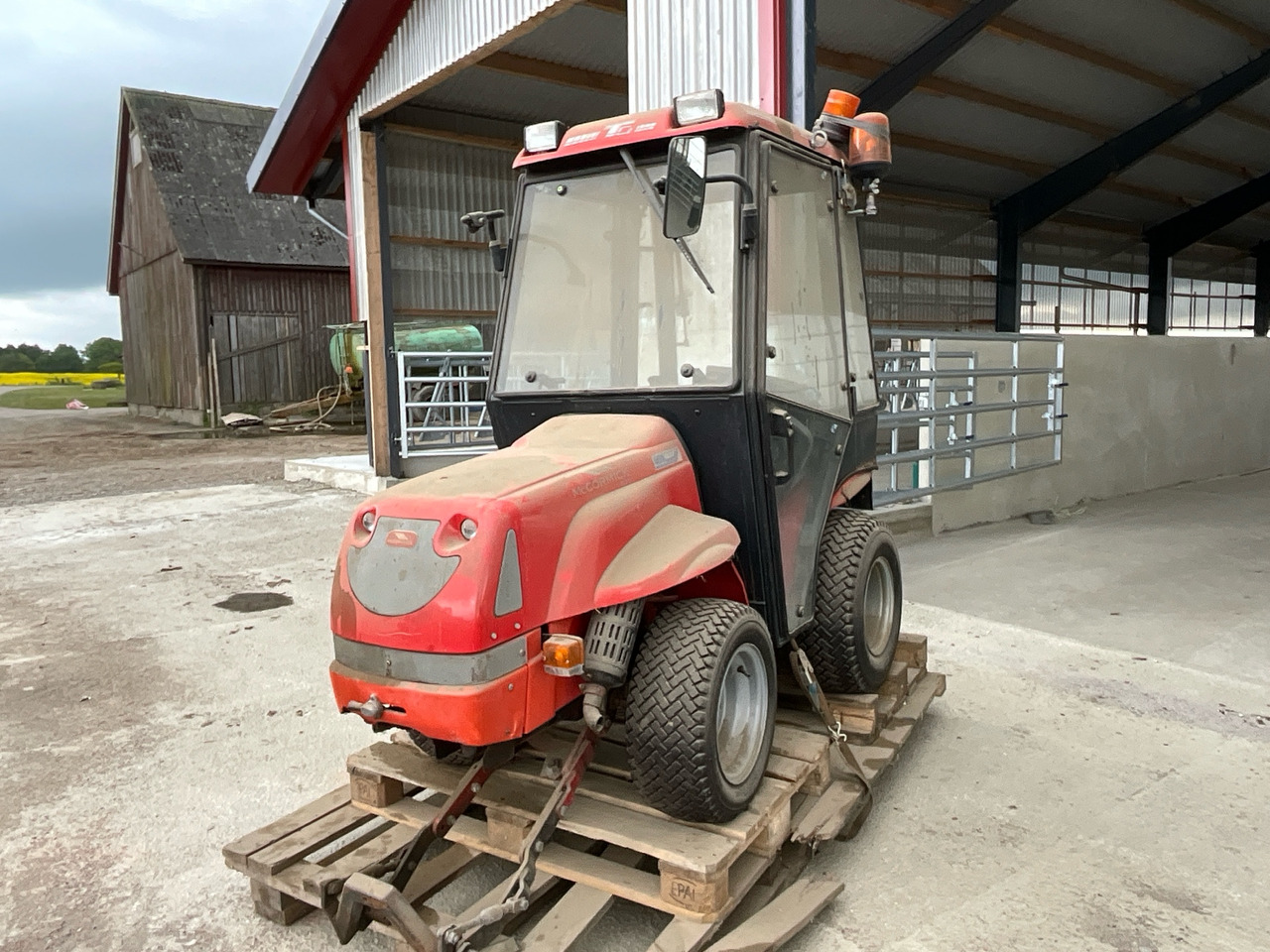 McCormick G25 - آلية المنفعة/ مركبة خاصة: صورة 1 McCormick G25 - آلية المنفعة/ مركبة خاصة: صورة 1