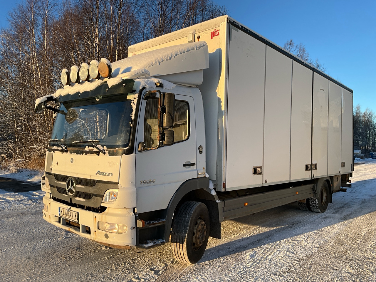 Mercedes-Benz 1524L - شاحنة: صورة 1 Mercedes-Benz 1524L - شاحنة: صورة 1