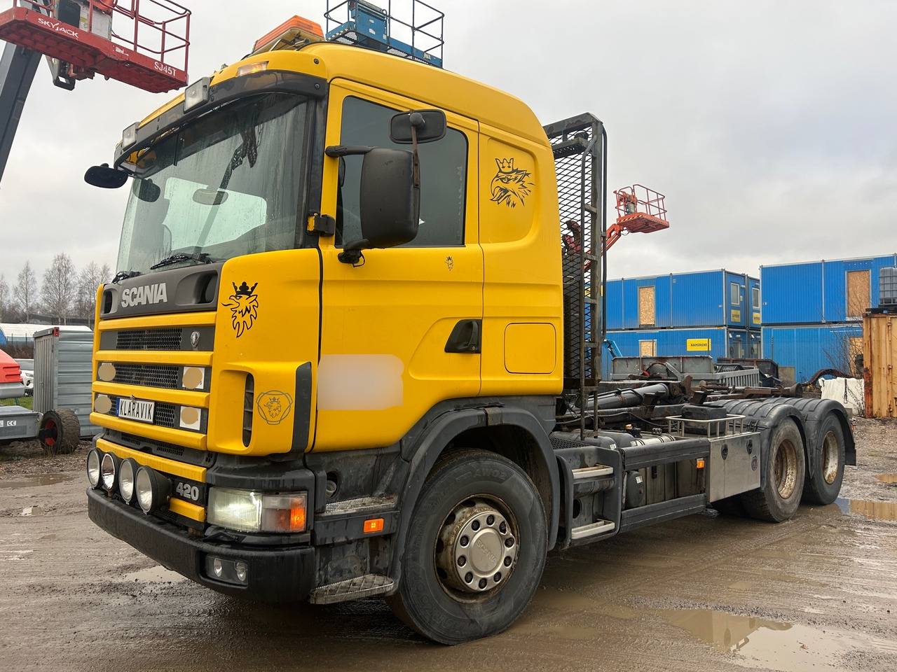 Scania R124GB6X2 - شاحنة ذات خطاف: صورة 1 Scania R124GB6X2 - شاحنة ذات خطاف: صورة 1