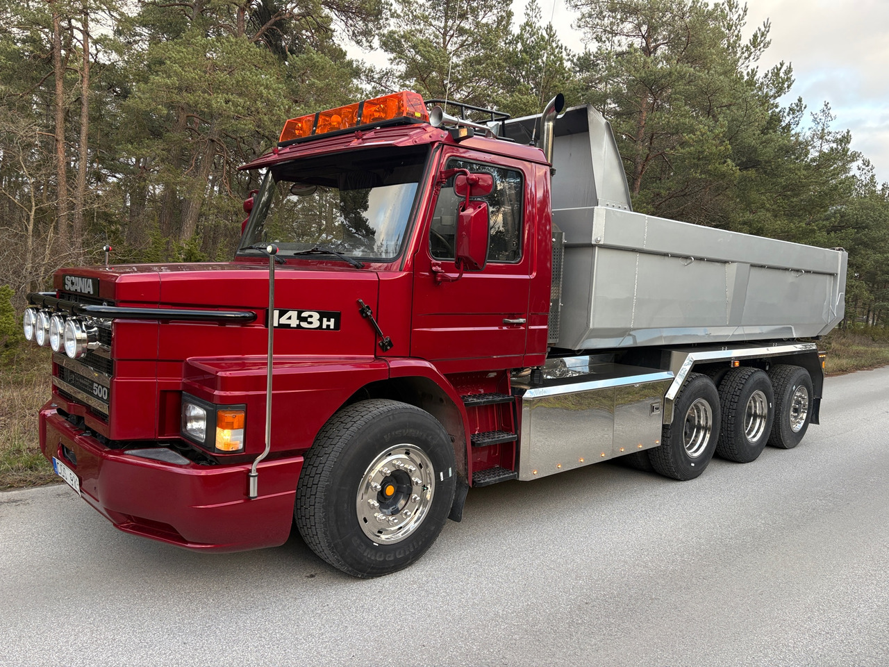 Scania R143H - شاحنة قلاب: صورة 1 Scania R143H - شاحنة قلاب: صورة 1