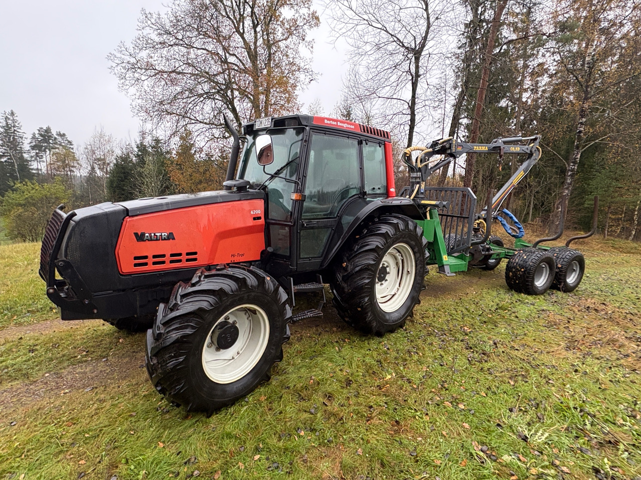 Valtra 6200 - جرار: صورة 1 Valtra 6200 - جرار: صورة 1