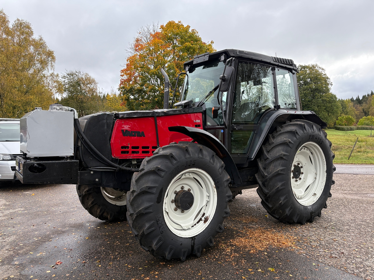 Valtra 6400-4 - جرار: صورة 1 Valtra 6400-4 - جرار: صورة 1