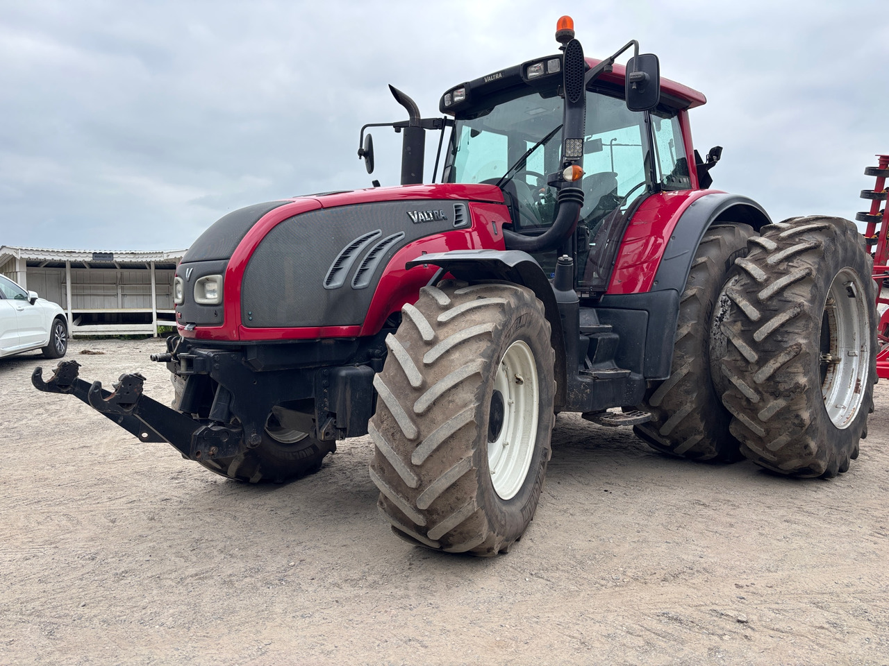 Valtra T202 - جرار: صورة 1 Valtra T202 - جرار: صورة 1