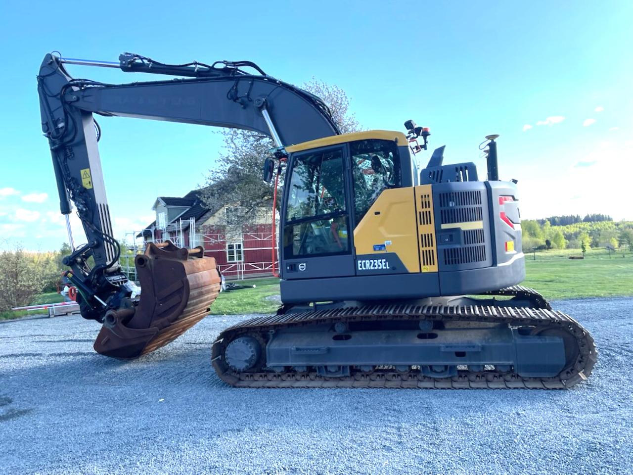 Volvo ECR235E - حفارة: صورة 1 Volvo ECR235E - حفارة: صورة 1