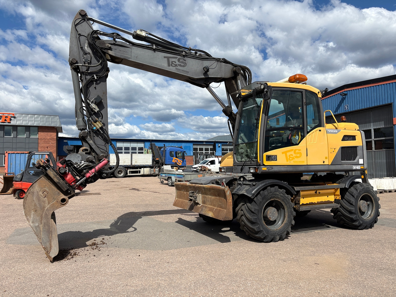 Volvo EW140D - حفارة: صورة 1 Volvo EW140D - حفارة: صورة 1