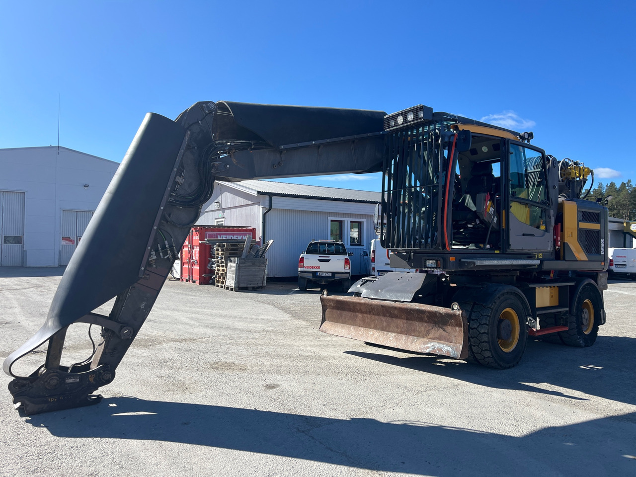 Volvo EW160E - حفارة: صورة 1 Volvo EW160E - حفارة: صورة 1