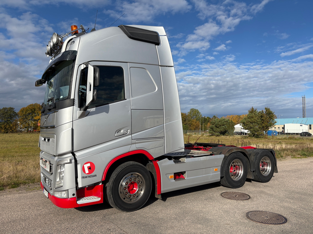 Volvo FH500 - شاحنة: صورة 1 Volvo FH500 - شاحنة: صورة 1