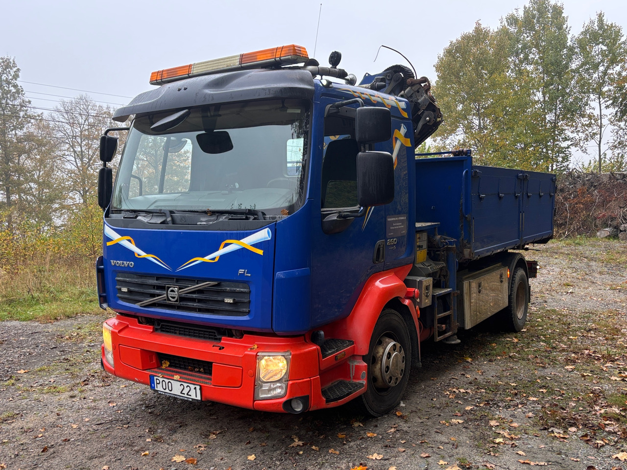 Volvo FL280 - شاحنة كرين: صورة 1 Volvo FL280 - شاحنة كرين: صورة 1