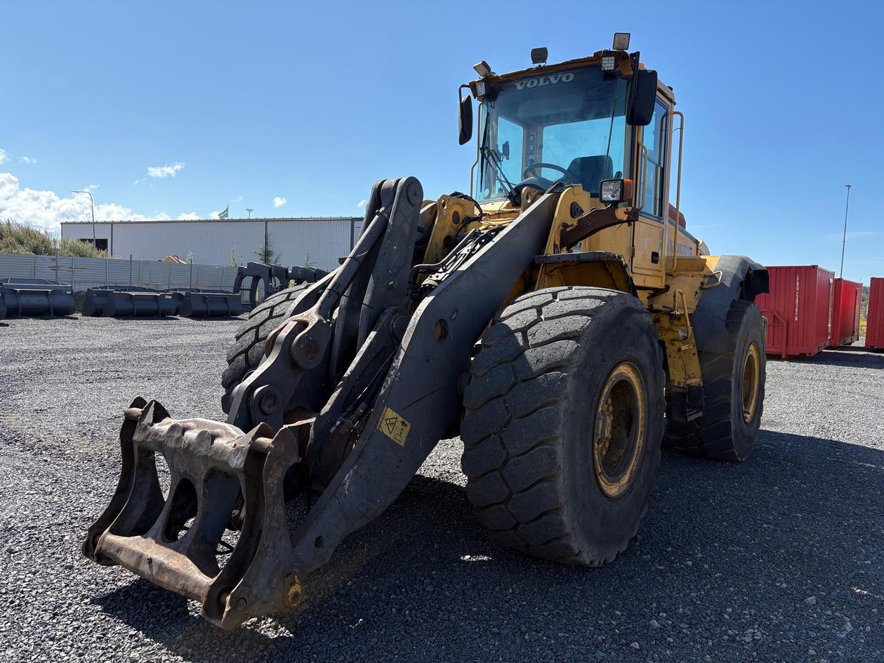 Volvo L120E - اللودر بعجل: صورة 1 Volvo L120E - اللودر بعجل: صورة 1